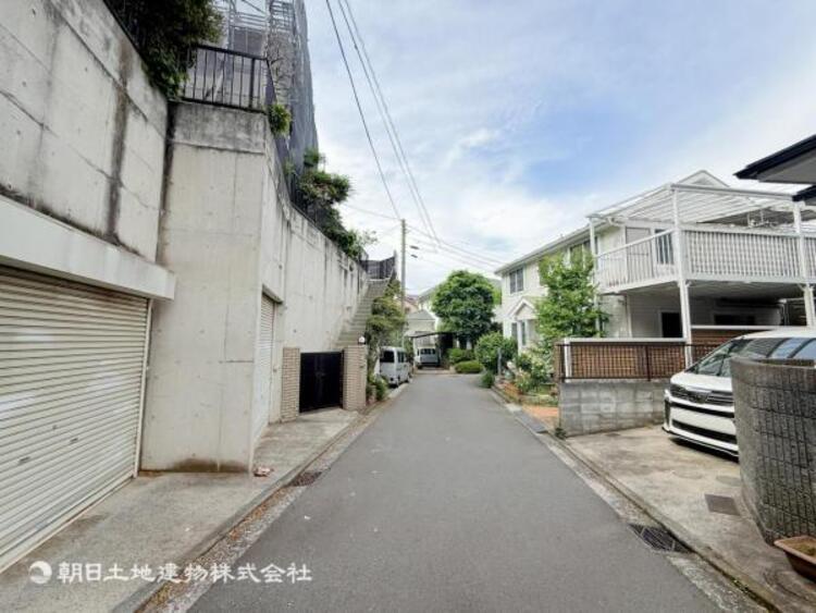 外観 空を広く感じる。緑が多いゆったり感のある安心の住環境です！！潤いのある環境でホッと生活できそうです！おしゃれな雰囲気や自然の潤いがあり、親しみやすさと個性を！街に新たな価値をもたらし続けてくれます！