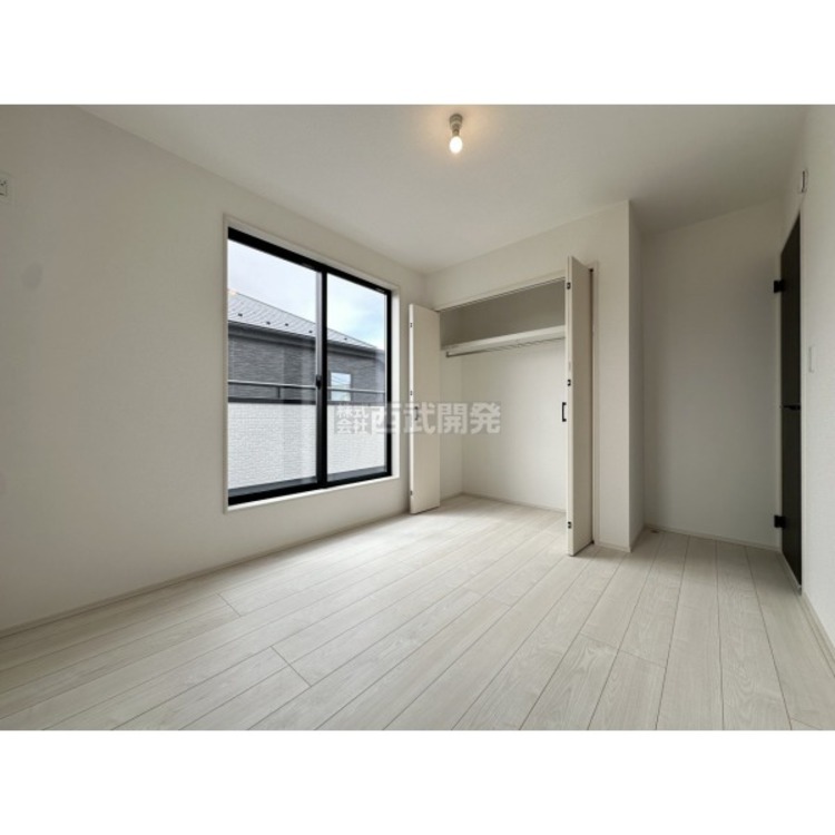 内装 2階洋室5.5帖