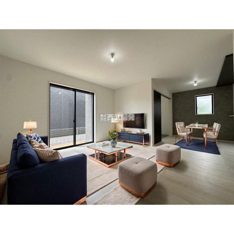 居間 LDK　配置してある家具や小物はCGによるイメージです