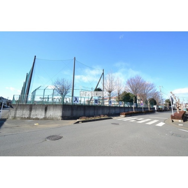 周辺 扇小学校(約640m)