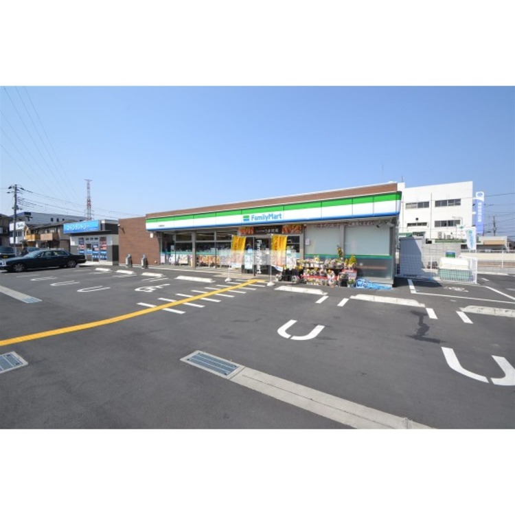 周辺 ファミリーマート入間扇町屋店(約350m)