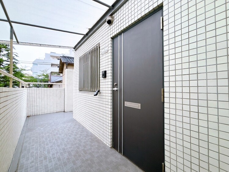 玄関 玄関を開ければ、そこは安らぎのご自宅。