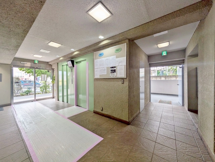 エントランス エントランスは、毎日の行き帰りで使う大事な空間です。