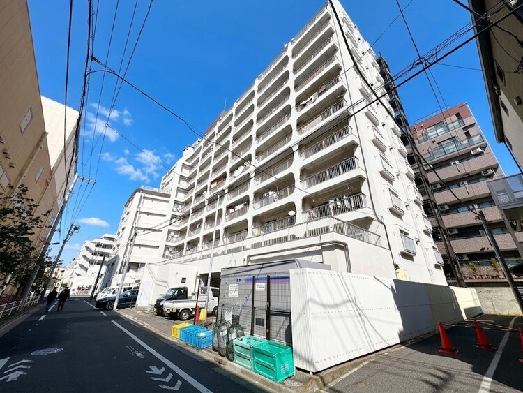 外観 現地に足をお運びいただいた際には、周辺散策などをお勧めいたします。