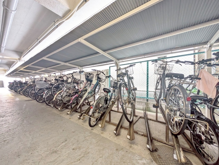 その他 きちんと整備された駐輪場。住む方の心遣いが感じられます。