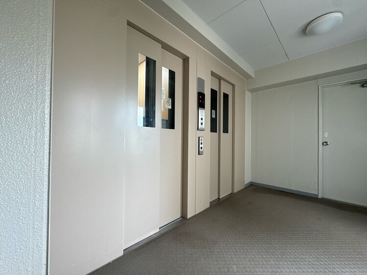 設備 エレベーターの管理も、きちんと行き届いてます。