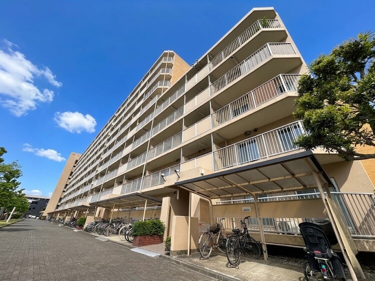 外観 現地に足をお運びいただいた際には、周辺散策などをお勧めいたします。