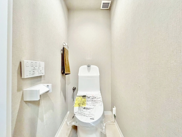 トイレ 暮らしの中のさりげないひとときの快適さにも、こだわりを、持って設備を配しております。