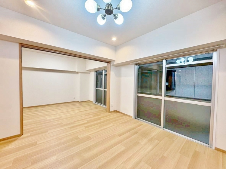 居間 過ごす時間が、たくさんの思い出として紡がれていく場所。