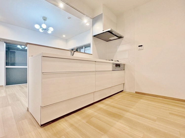 キッチン 洗練されたスタイリッシュなデザイン性と使いやすさを備えた仕様。