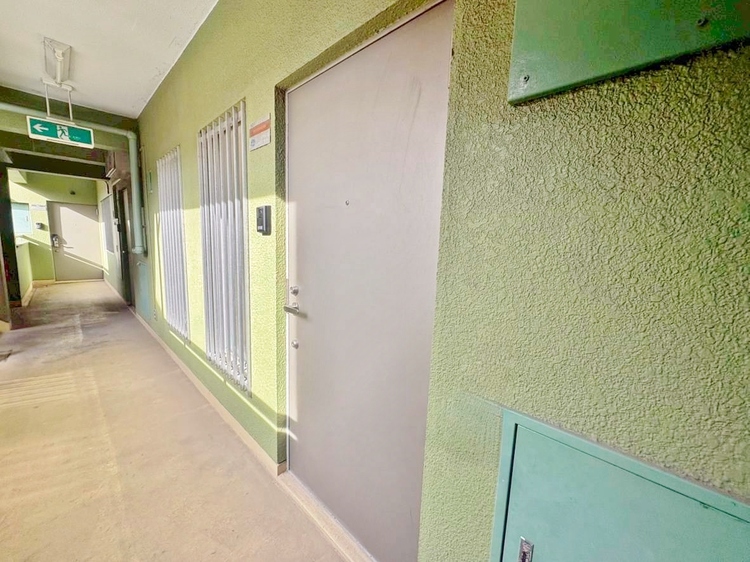 玄関 玄関を開ければ、そこは安らぎのご自宅。