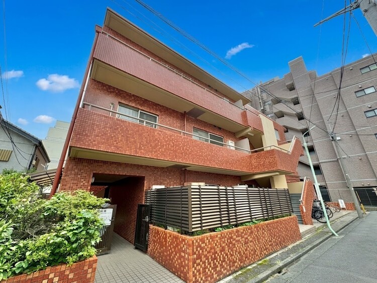 外観 資料には掲載していない情報が、現地にはたくさんあります。是非一度、現地をご確認ください。