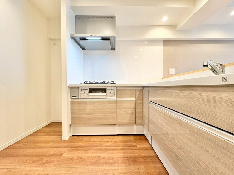 キッチン 洗練されたスタイリッシュなデザイン性と使いやすさを備えた仕様。