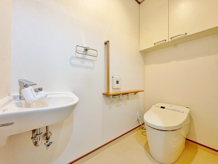 トイレ 暮らしの中のさりげないひとときの快適さにも、こだわりを、持って設備を配しております。