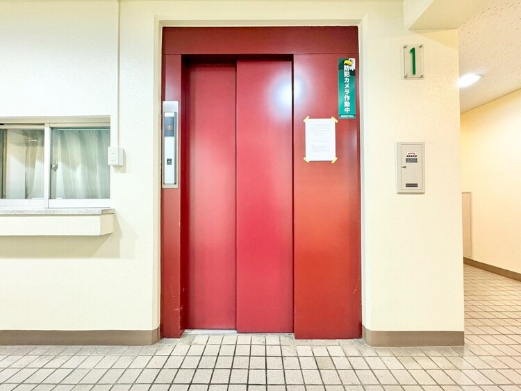 設備 エレベーターの管理も、きちんと行き届いてます。