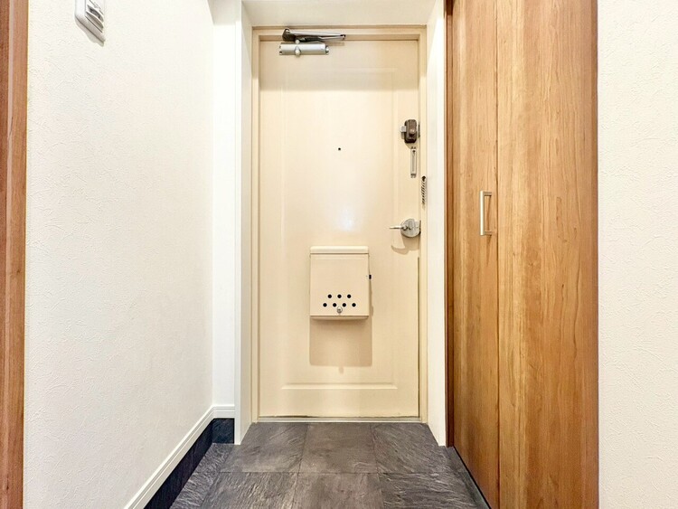 玄関 シューズボックスを完備した玄関です。