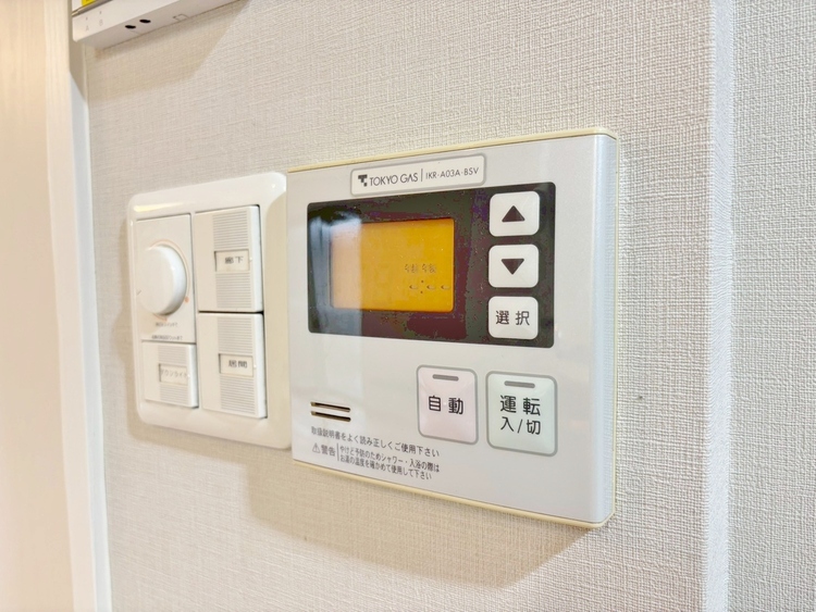 設備 見やすい画面で操作しやすい給湯パネルです。