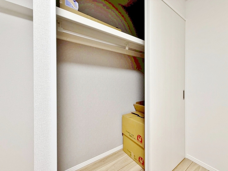 収納 居室にはクローゼットがあり、荷物もスッキリ収納して快適にお過ごしいただけます。
