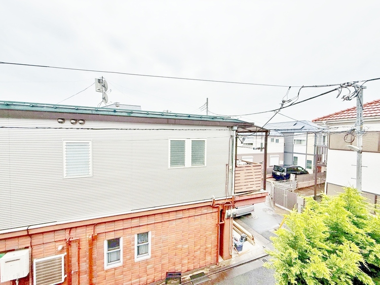 バルコニー 頬をなでる、優しい風を感じることが出来ます。