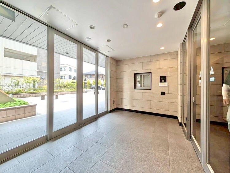 エントランス エントランスは、毎日の行き帰りで使う大事な空間です。