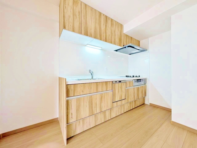 キッチン スマートな意匠と充実の機能を備えたキッチンが、暮らしにおいしい彩りを添えます。