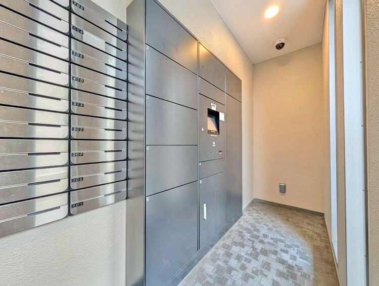 設備 留守時に便利な宅配ボックスを完備。