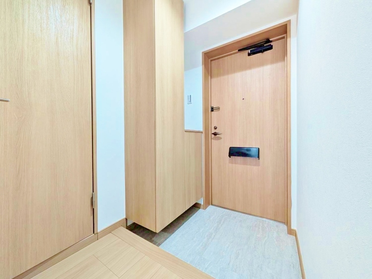 玄関 シューズボックスを完備した玄関です。