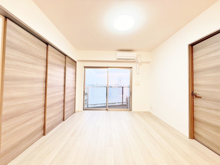 居間 豊かな居住性と、安心感を満たすクオリティが見事に調和した住空間。