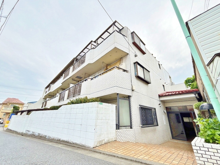 外観 資料には掲載していない情報が、現地にはたくさんあります。是非一度、現地をご確認ください。