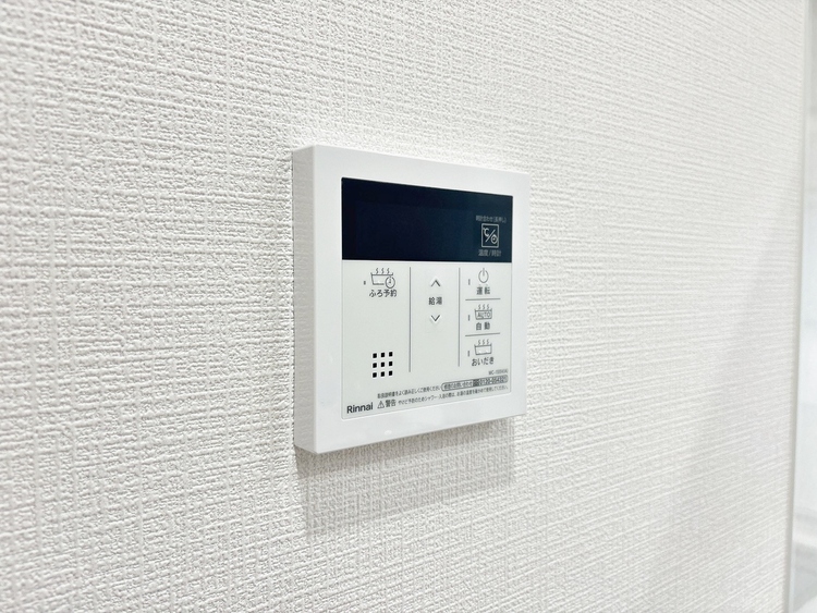 設備 見やすい画面で操作しやすい給湯パネルです。