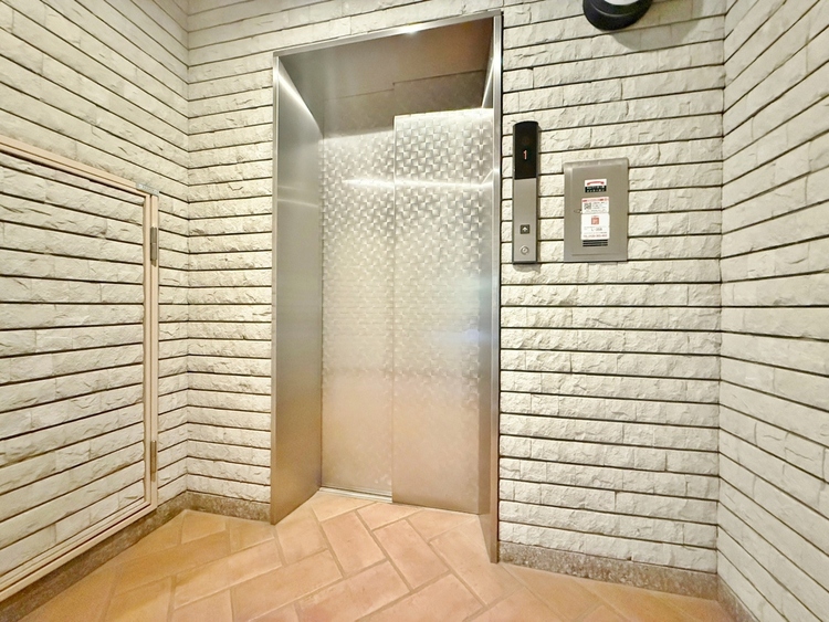 その他 エレベーターの管理も、きちんと行き届いてます。