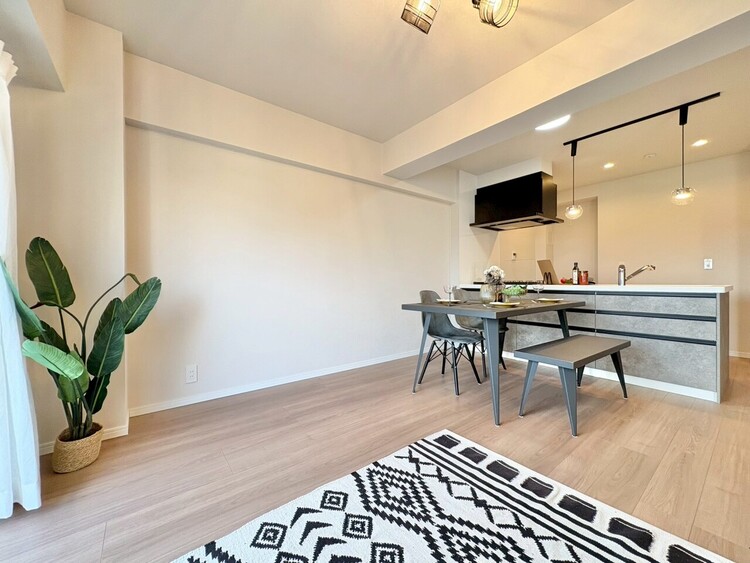 居間 豊かな居住性と、安心感を満たすクオリティが見事に調和した住空間。