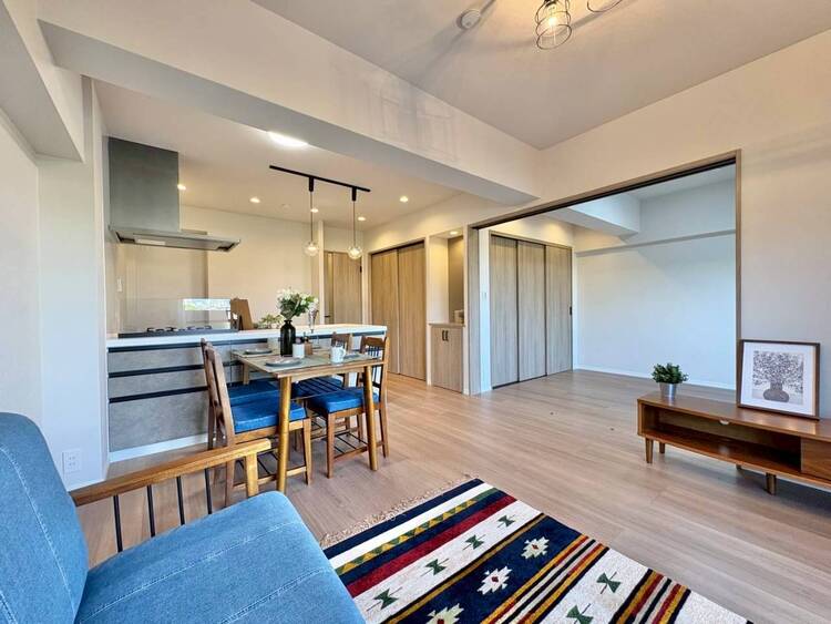 居間 過ごす時間が、たくさんの思い出として紡がれていく場所。