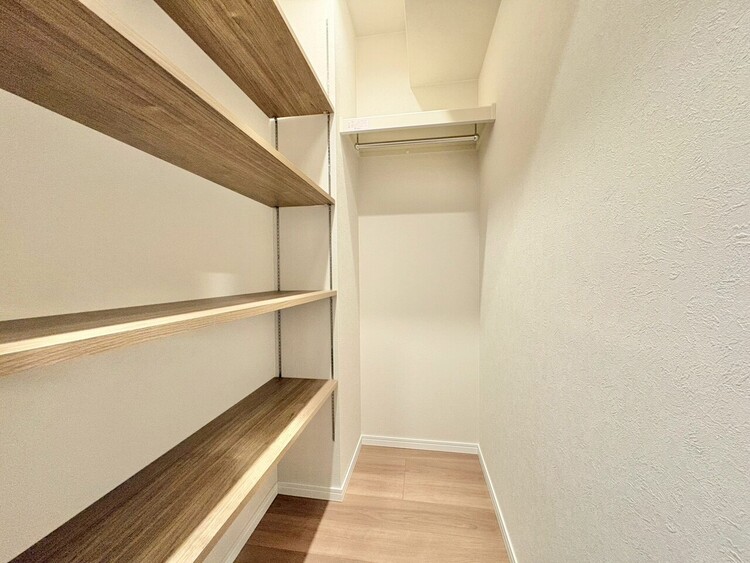 収納 居室にはクローゼットがあり、荷物もスッキリ収納して快適にお過ごしいただけます。