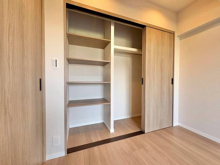 収納 居室にはクローゼットがあり、荷物もスッキリ収納して快適にお過ごしいただけます。