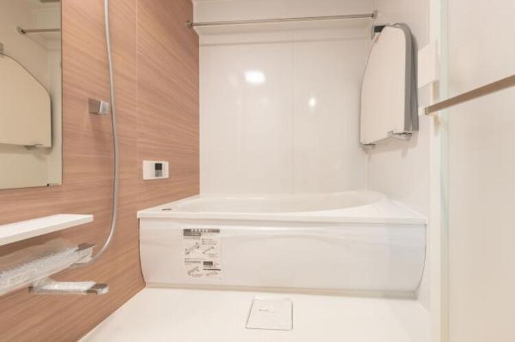 風呂 高級感を演出する内装。くつろぎのスペースにも、癒しのスペースにもなる心休まる空間です。