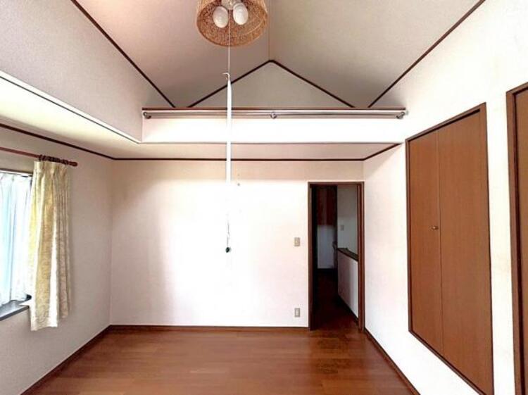 内装 ロフトスペースは使わない荷物の収納など様々な活用が可能です。