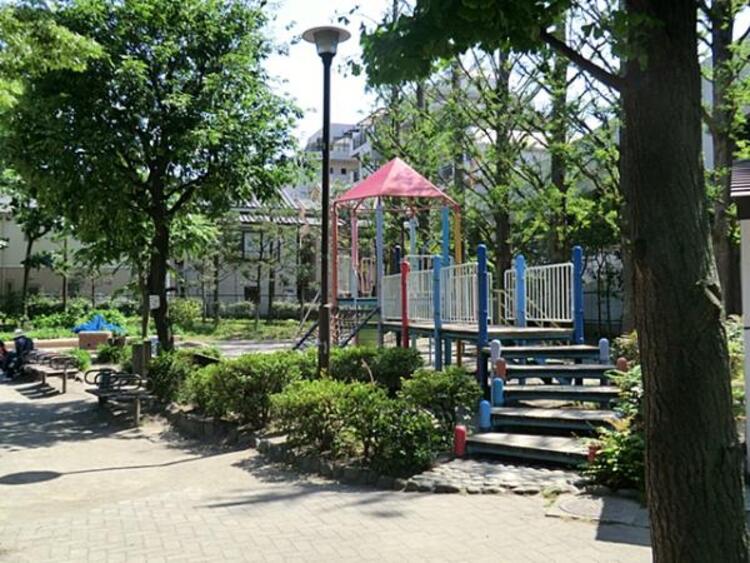 周辺 徳持公園	360m