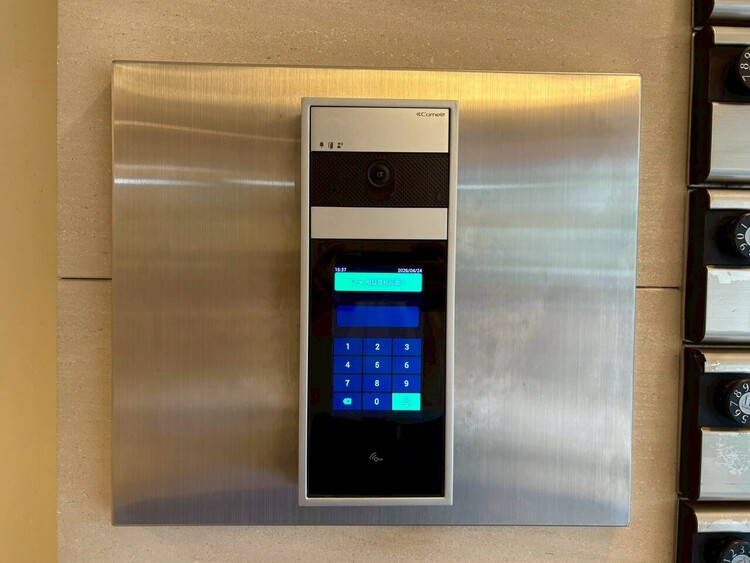 その他 オートロックついていますので、セキュリティ面でも安心です。