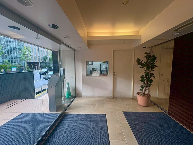 その他 館内は静寂な中が保たれており、管理が行き届いている印象を受けました。