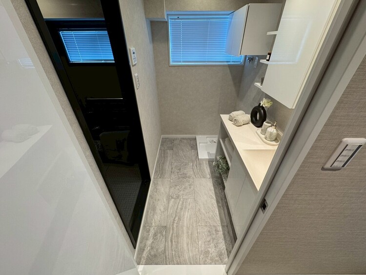 その他 十分な広さの脱衣所。