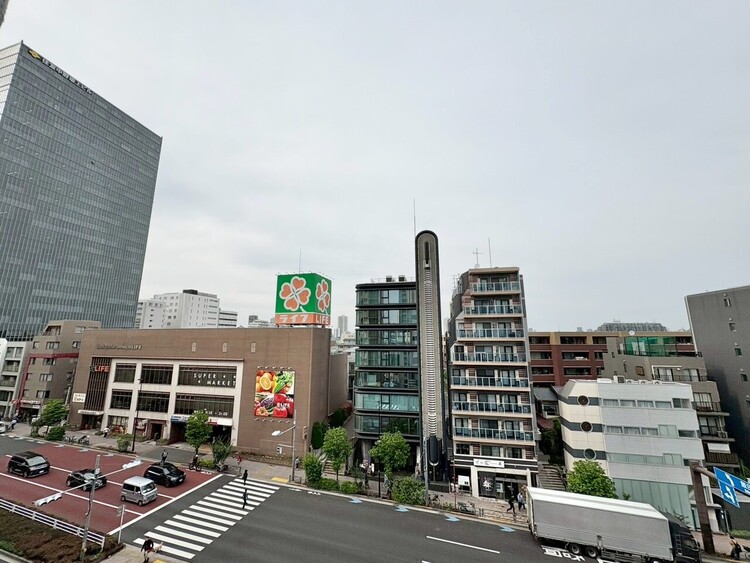 その他 眺望や窓からの景色が良いと、家で過ごす時間も快適です。