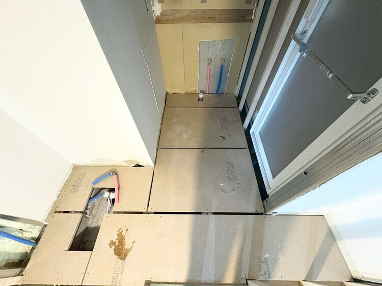 その他 十分な広さの脱衣所。