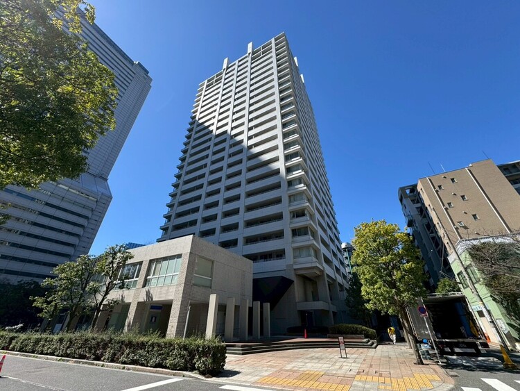 その他 街に溶けこみ美しい景観を生み出しています。