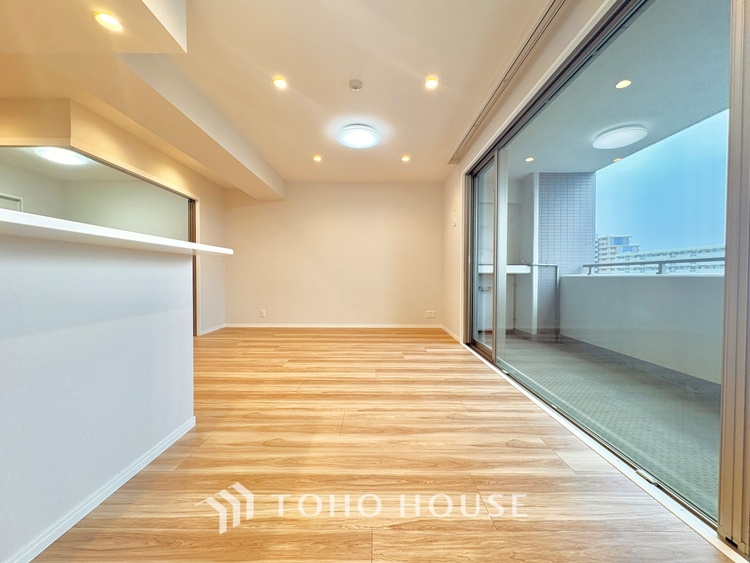 内装 「想像していた以上に広い」が写真を撮っているときの感想です。家事動線に配慮したプランによりご家族がくつろげる明るく広い空間が確保できました。