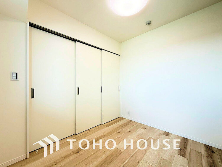 内装 シンプルですっきりとした室内は飽きのこない居心地の良い雰囲気