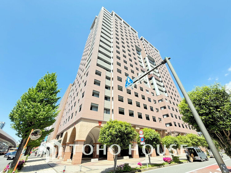 外観 〜15階につき陽当たり・通風・眺望良好〜充実のマンション設備で安心・快適な暮らしを〜複数路線利用可の好立地〜大切なペットと暮らせるリノベーション住戸〜