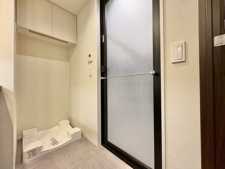 その他 十分な広さの脱衣所。