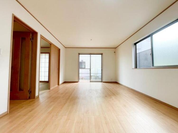 居間 内見予約承り中です。お気軽にお問合せください。