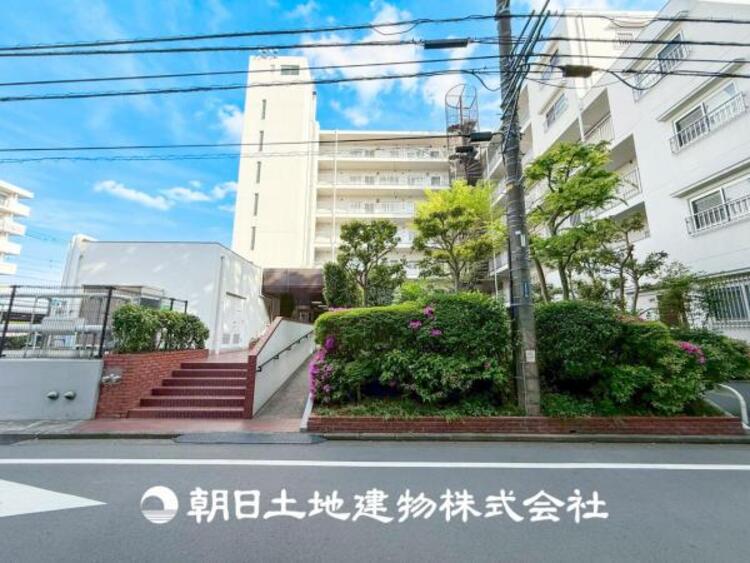 外観 【外観写真】その家から感じられる、気品・上質・重厚感・極細やかさ、そのすべては見た者に安らぎを与える特別な空間です。ここに住むからこそ意味がある。すべての（始まり）をここから迎えましょう。